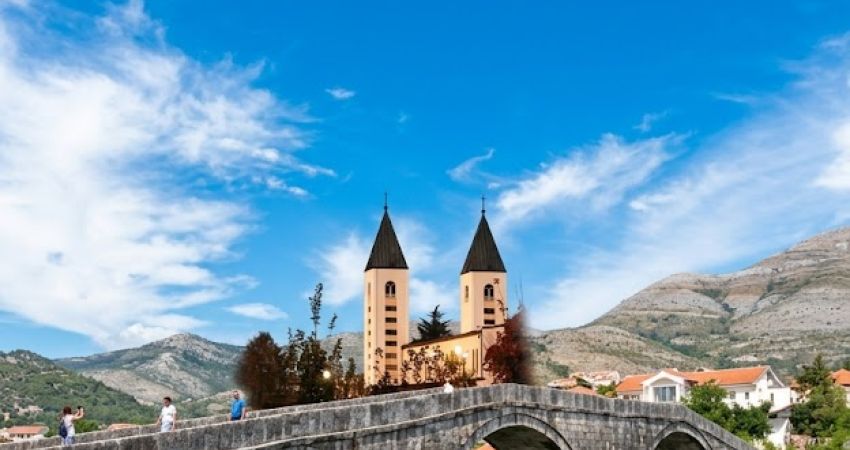İzmir’den Kosavalı Elegant Balkanlar Pegasus Hava Yolları ile 7 Gece